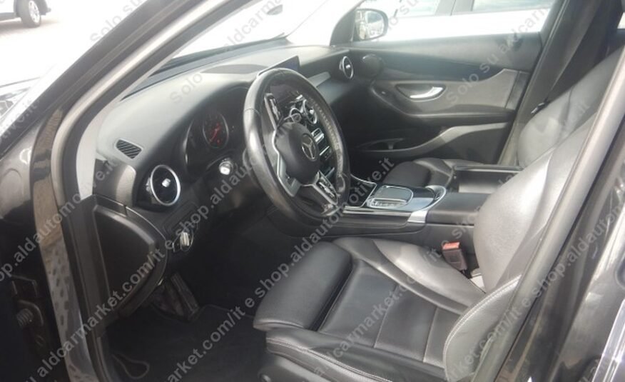 MERCEDES-BENZ GLC 220d 4 MATIC SPORT