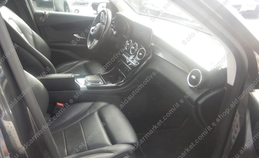 MERCEDES-BENZ GLC 220d 4 MATIC SPORT