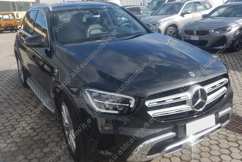 MERCEDES-BENZ GLC 220d 4 MATIC SPORT