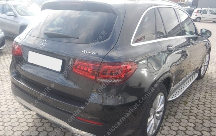 MERCEDES-BENZ GLC 220d 4 MATIC SPORT