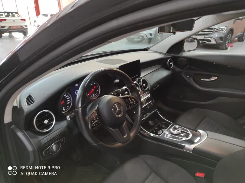 MERCEDES-BENZ CLASE C 220D BUSINESS AUTO.