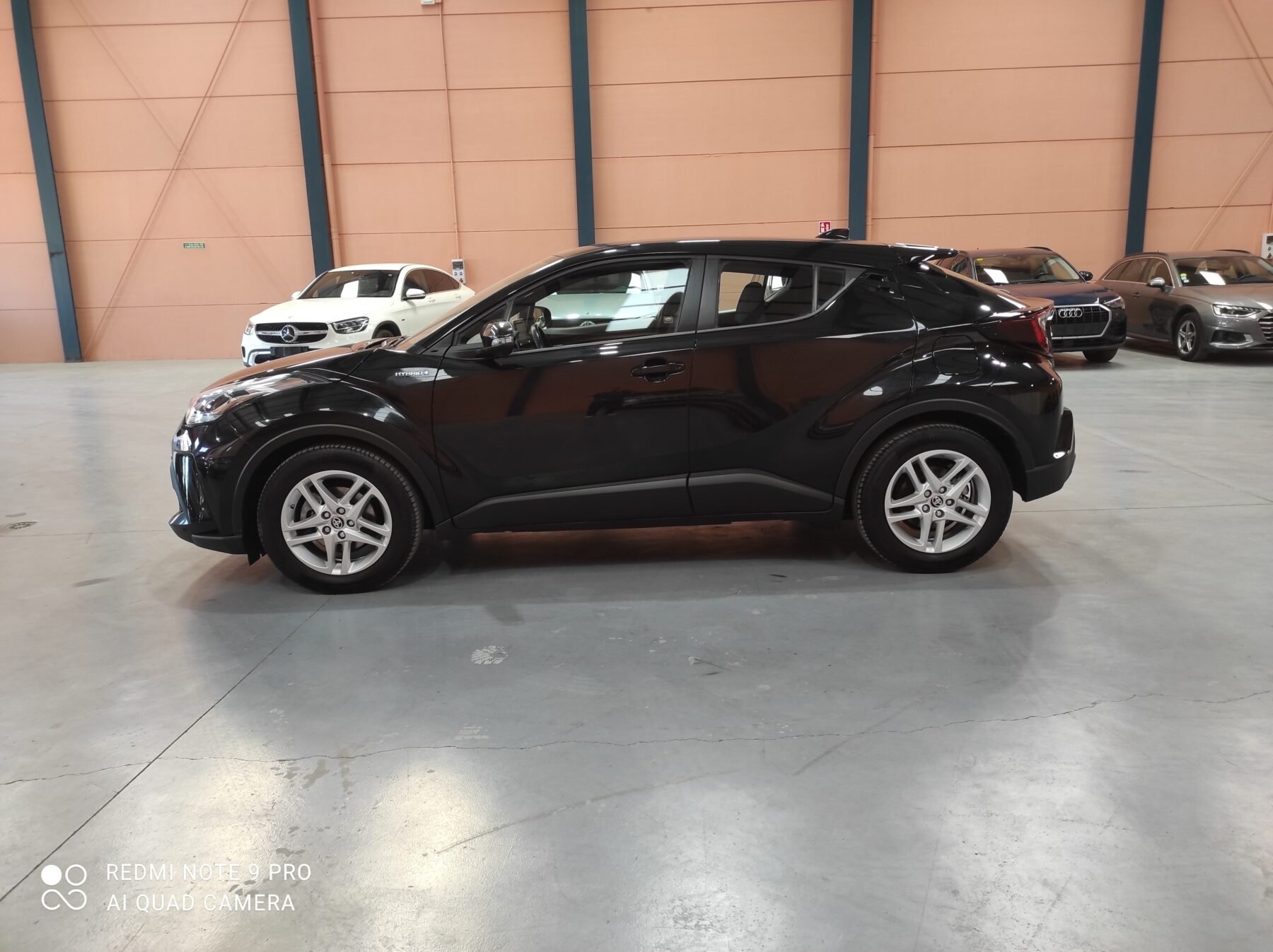 TOYOTA 2.0 180H Advance