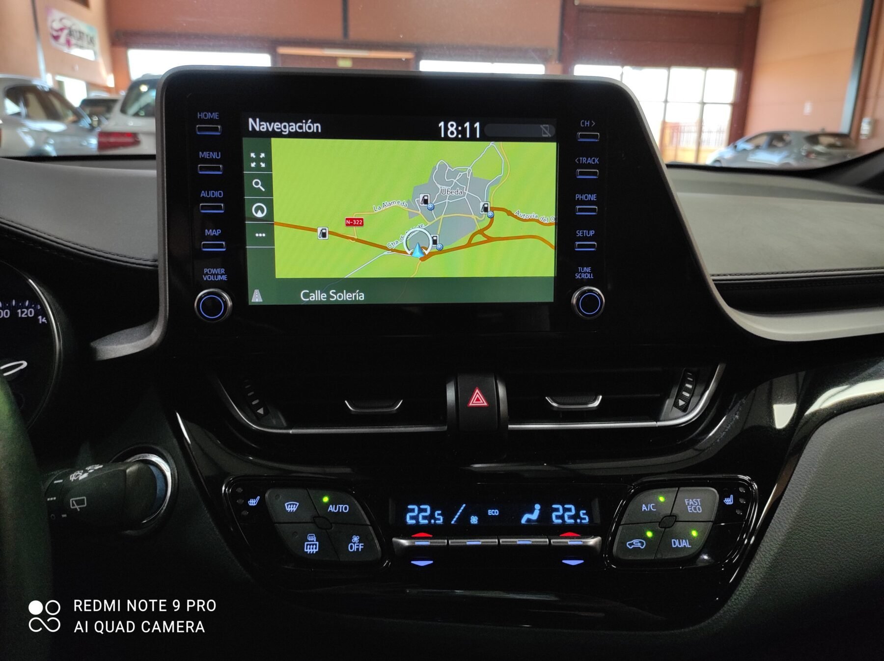 TOYOTA 2.0 180H Advance