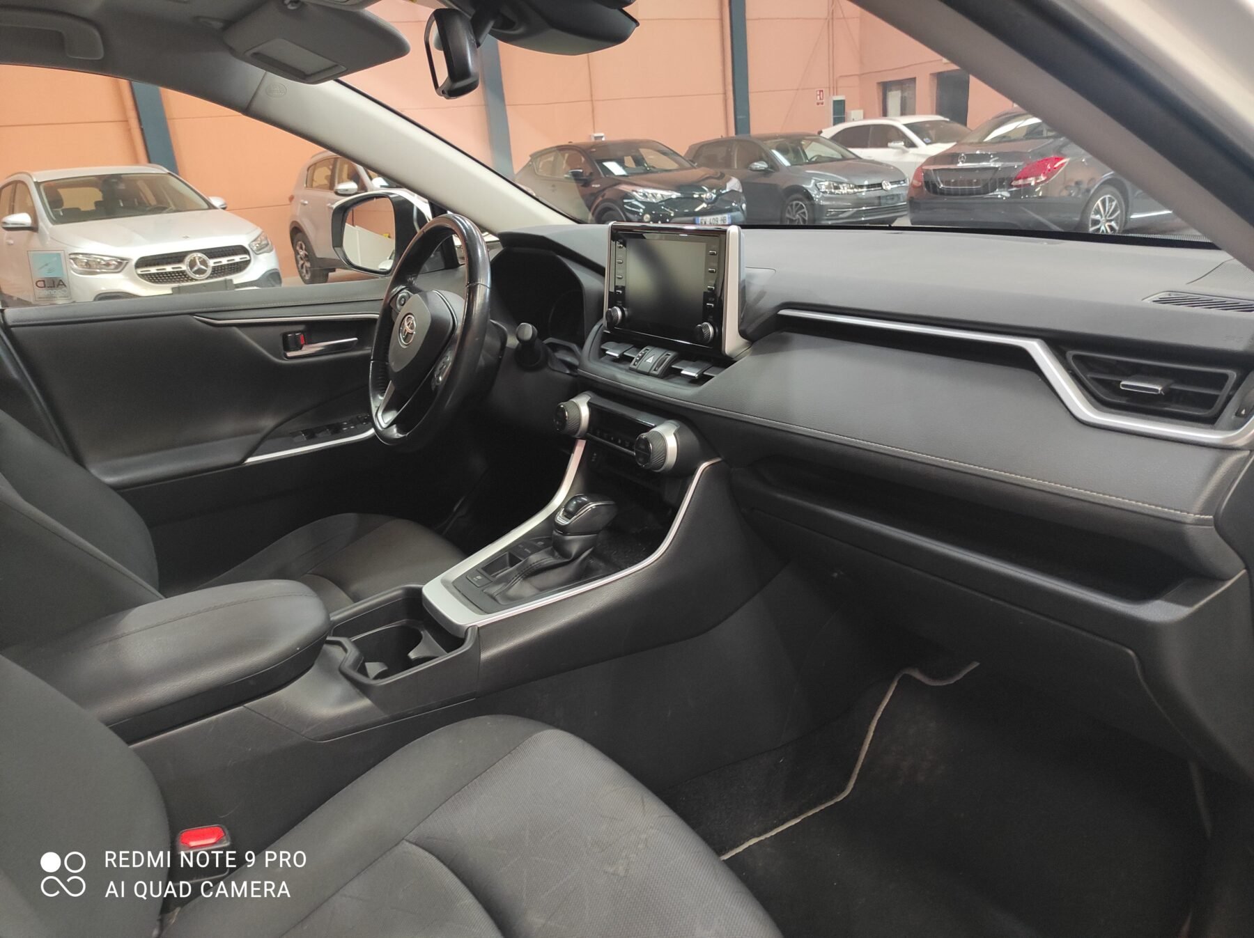 TOYOTA RAV4 BUSINES 2WD