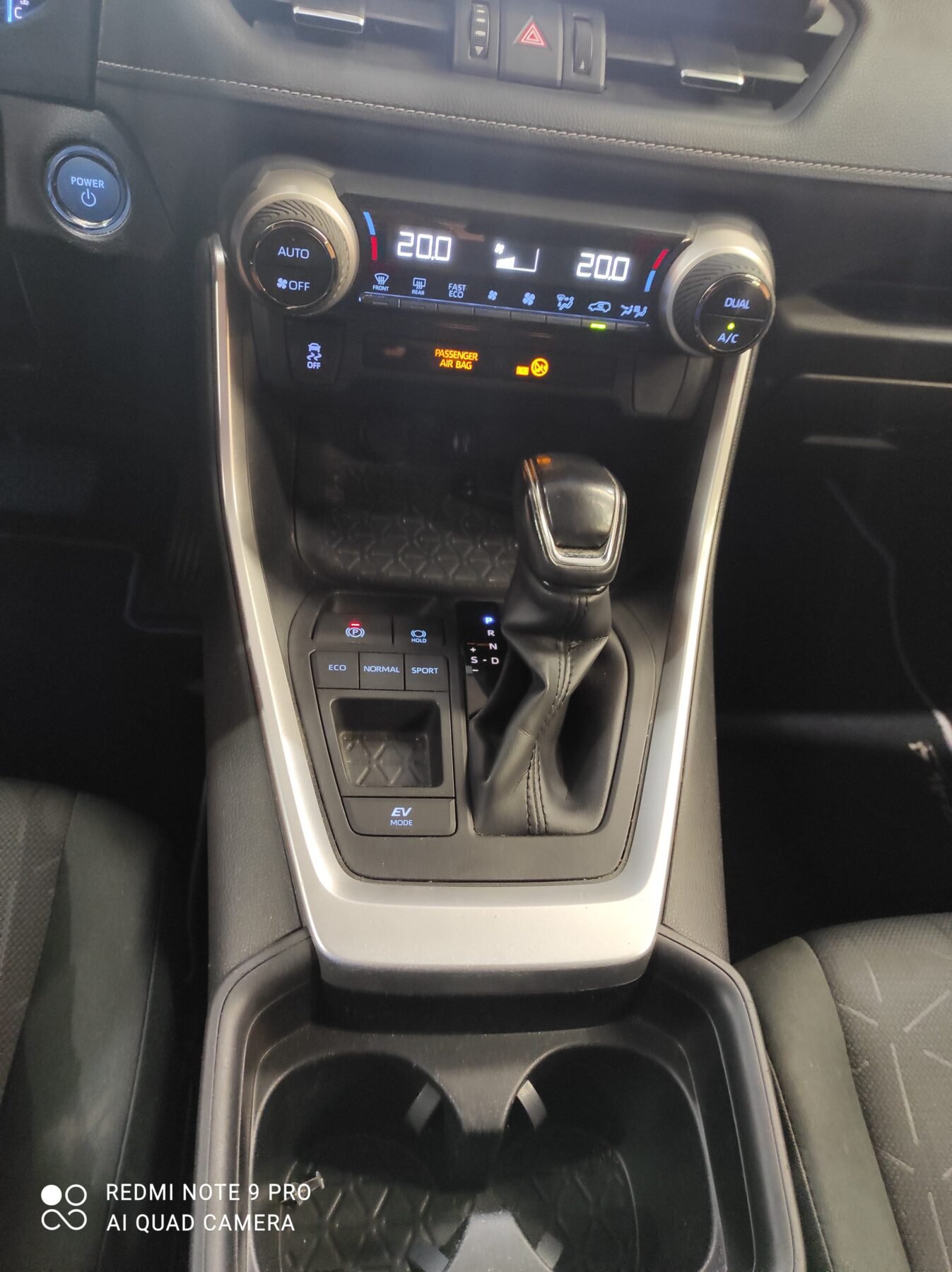 TOYOTA RAV4 BUSINES 2WD