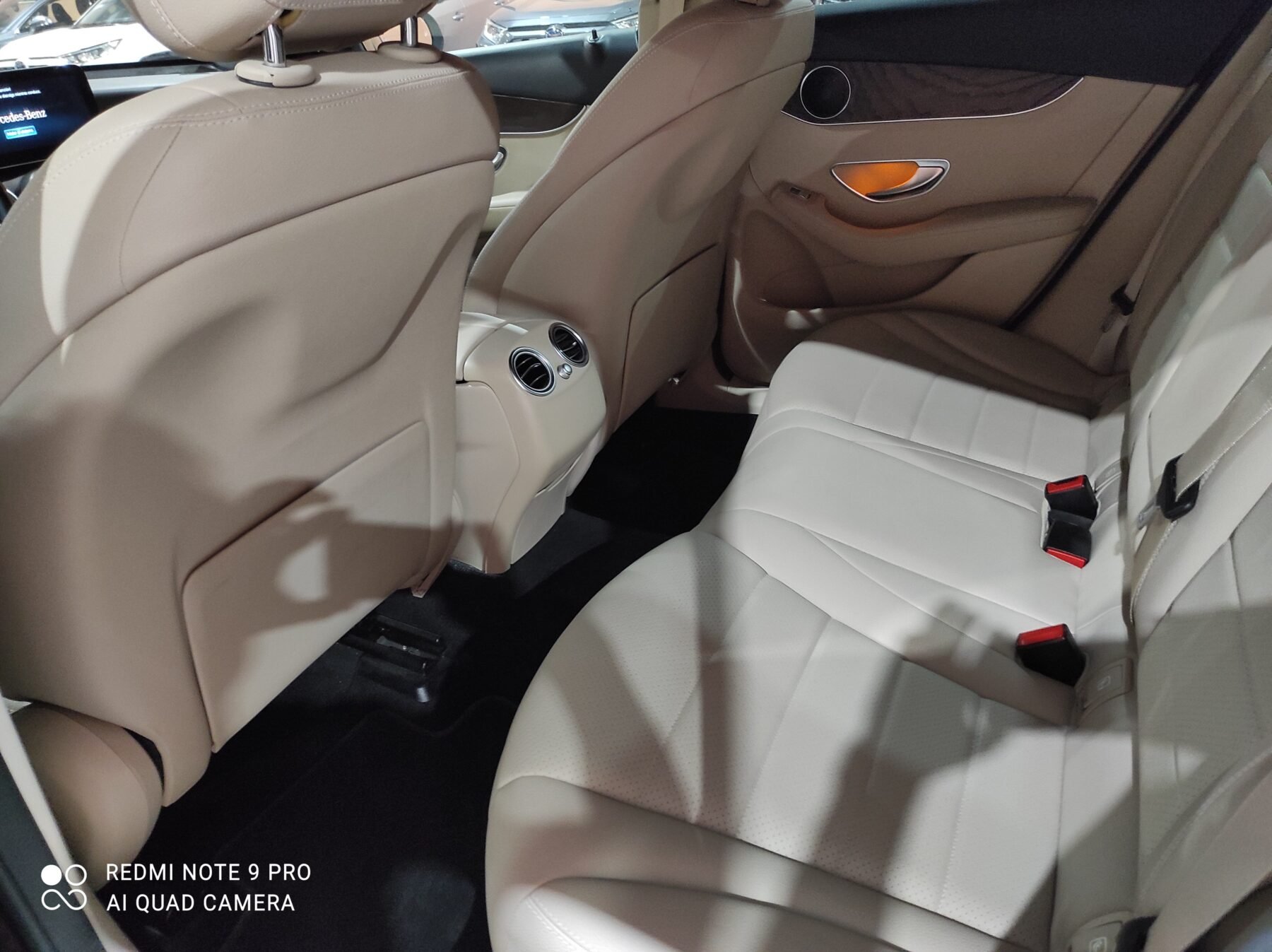 MERCEDES-BENZ 220 4MATIC