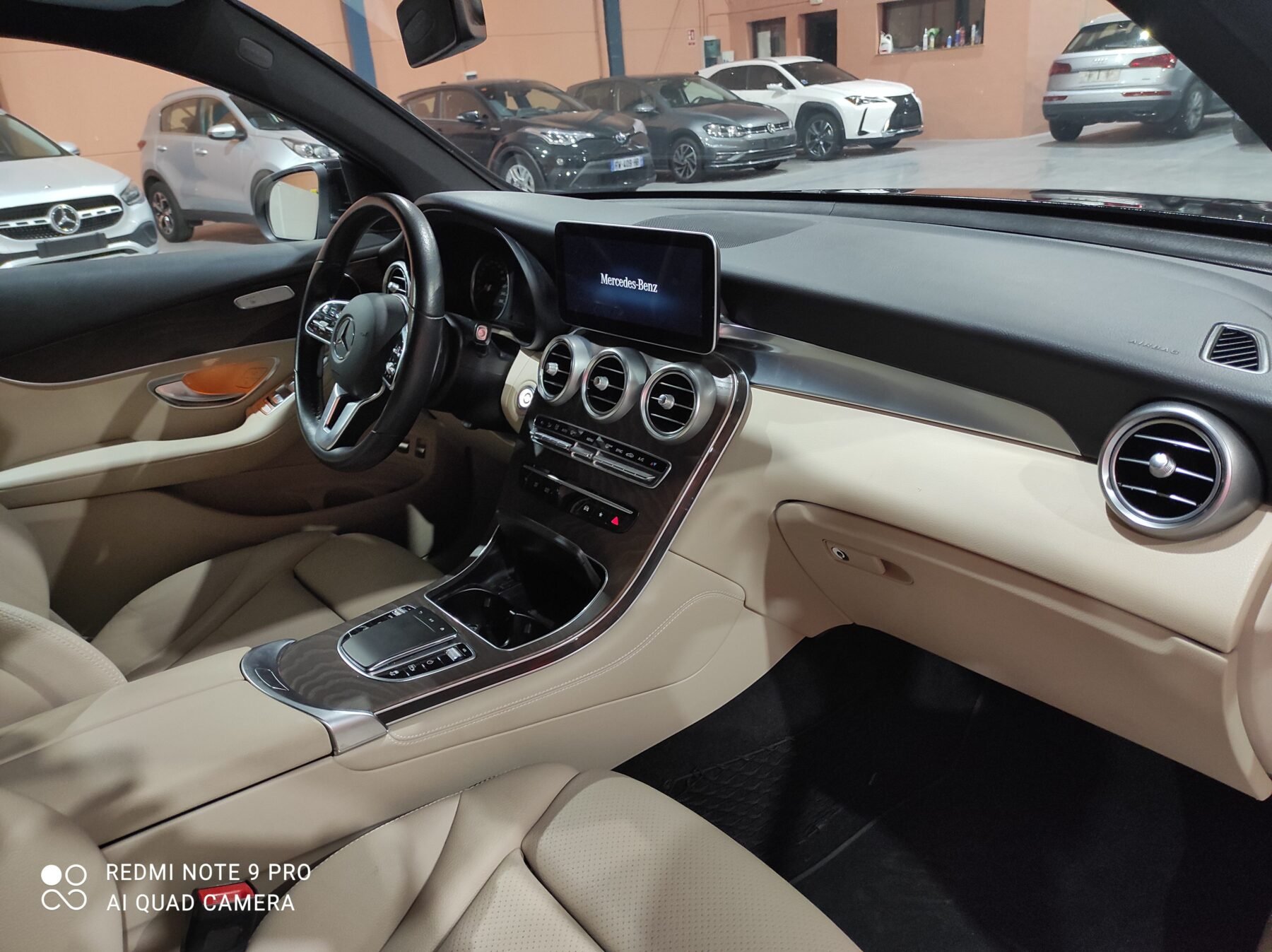 MERCEDES-BENZ 220 4MATIC