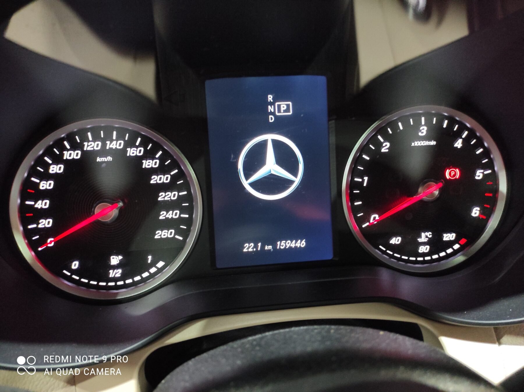 MERCEDES-BENZ 220 4MATIC