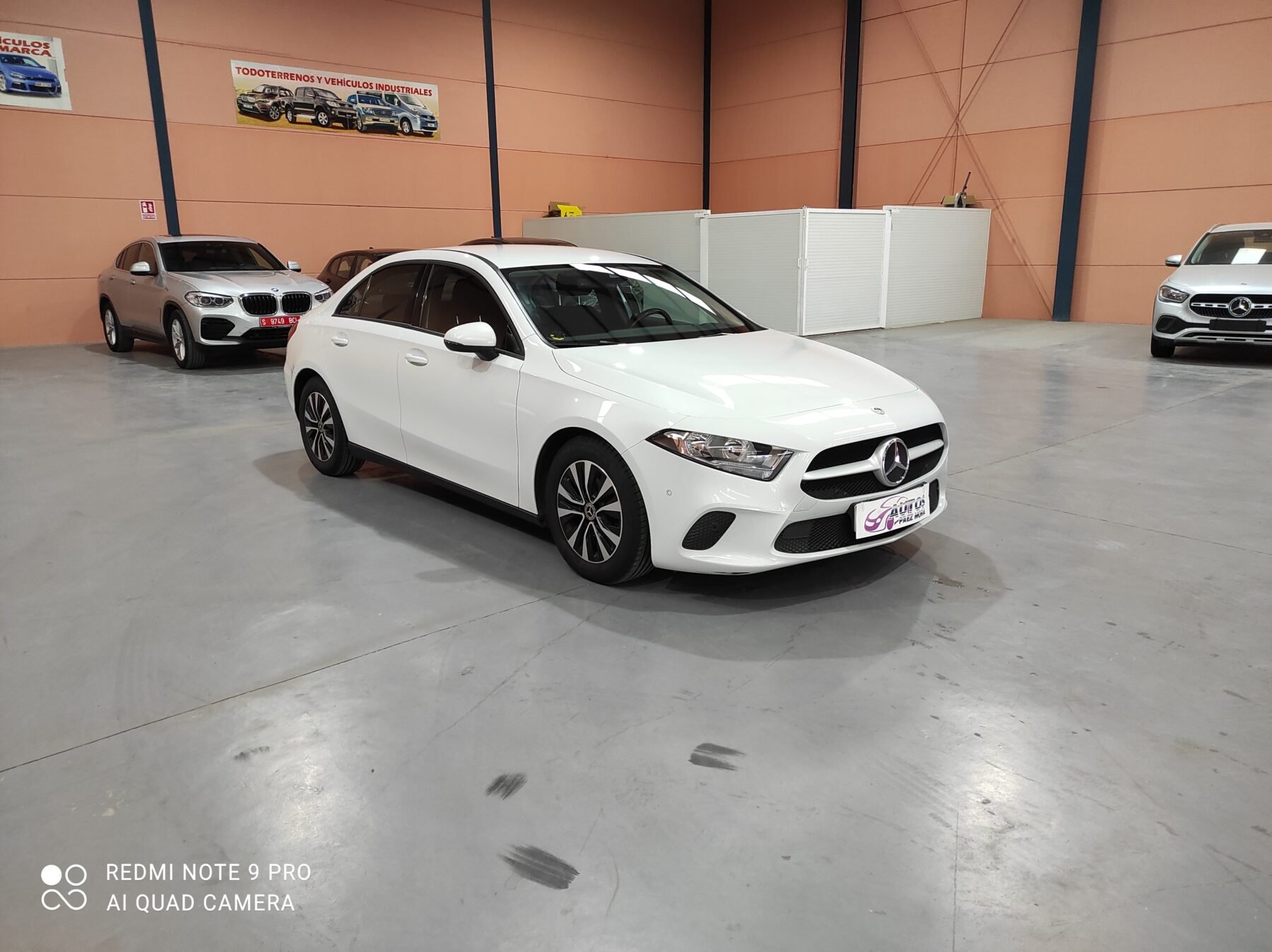 MERCEDES-BENZ SEDAN A 180