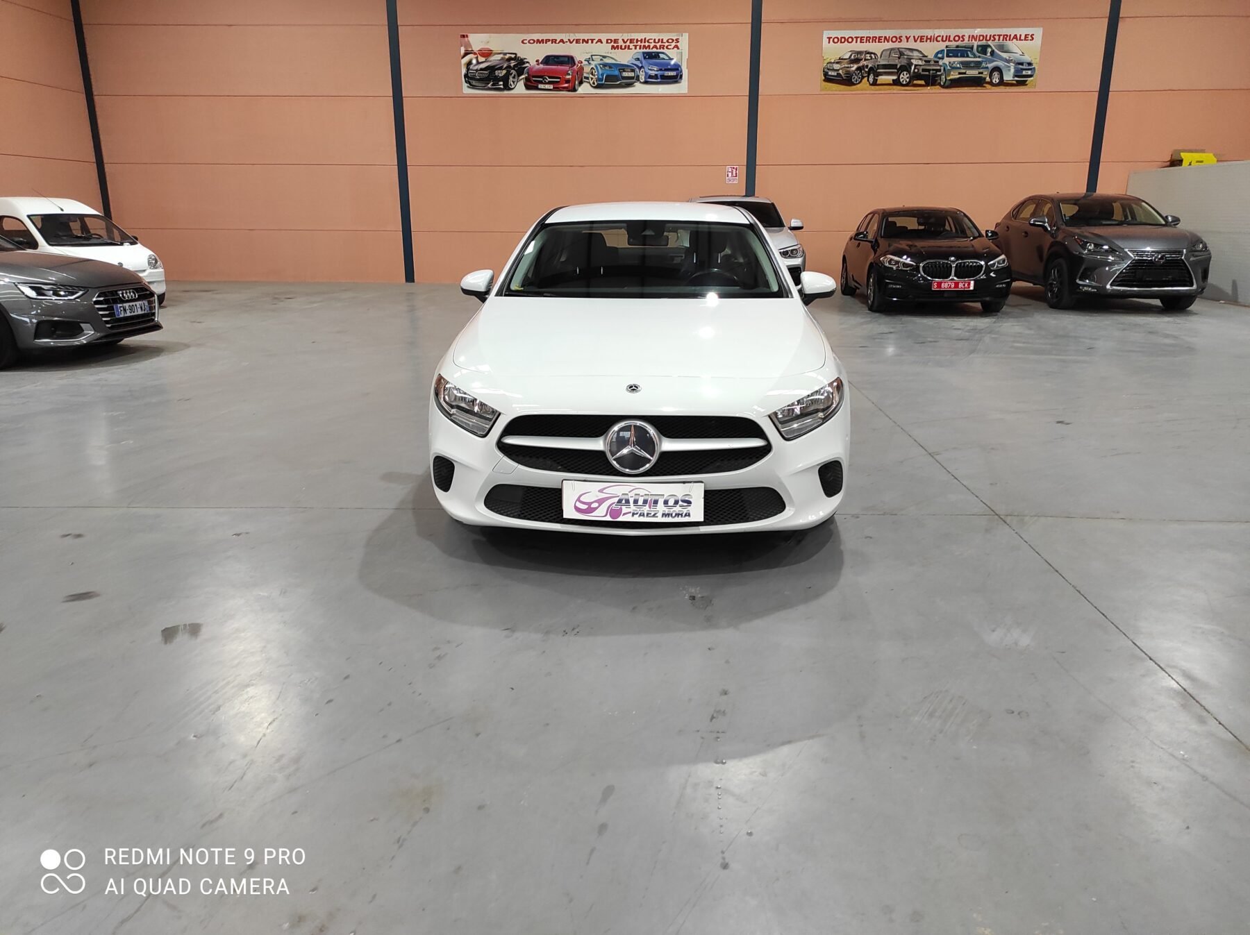 MERCEDES-BENZ SEDAN A 180