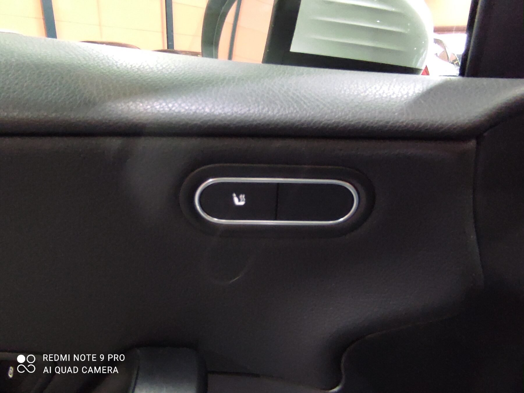 MERCEDES-BENZ SEDAN A 180