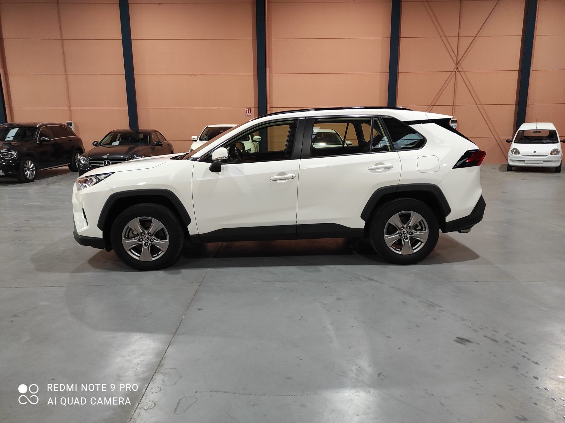 TOYOTA RAV4 2.5 HV BUSINESS, 4WD