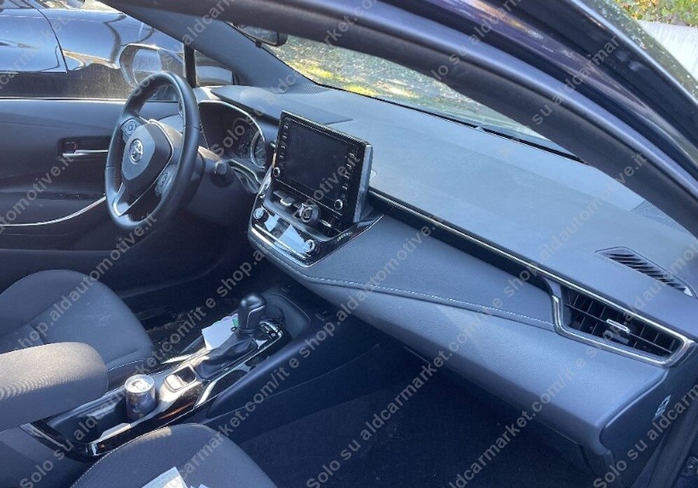 TOYOTA COROLLA 1.8 BUSINESS