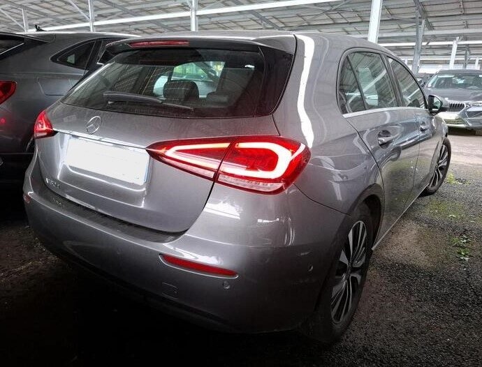 MERCEDES-BENZ A-180 2.0d