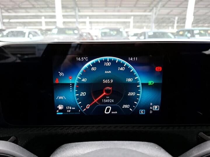 MERCEDES-BENZ A-180 2.0d