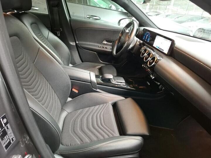 MERCEDES-BENZ A-180 2.0d