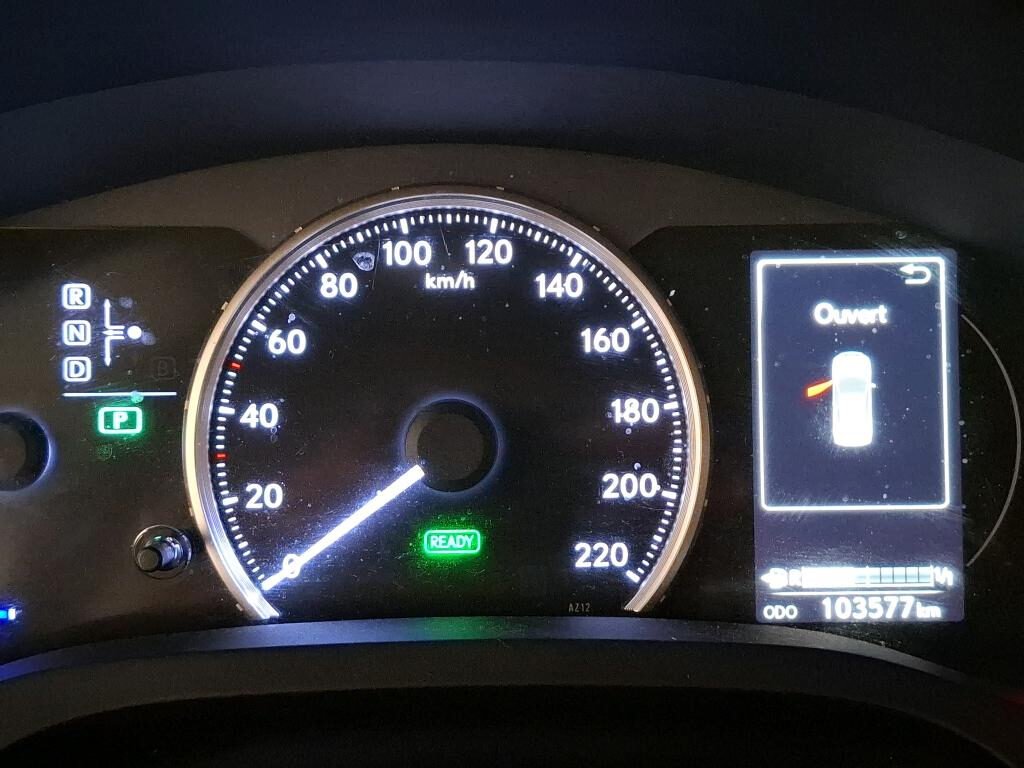 LEXUS 200h PACK MY20