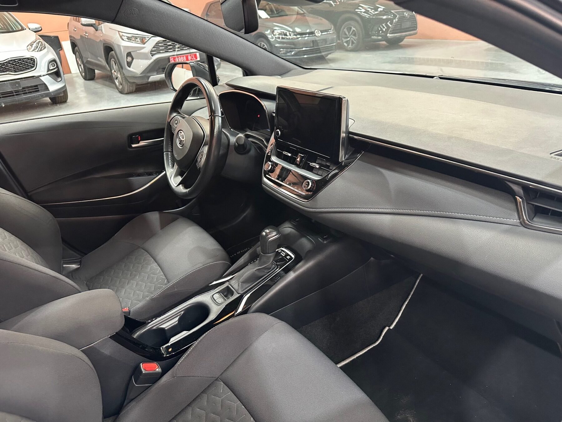 TOYOTA COROLLA BUSINES 2WD