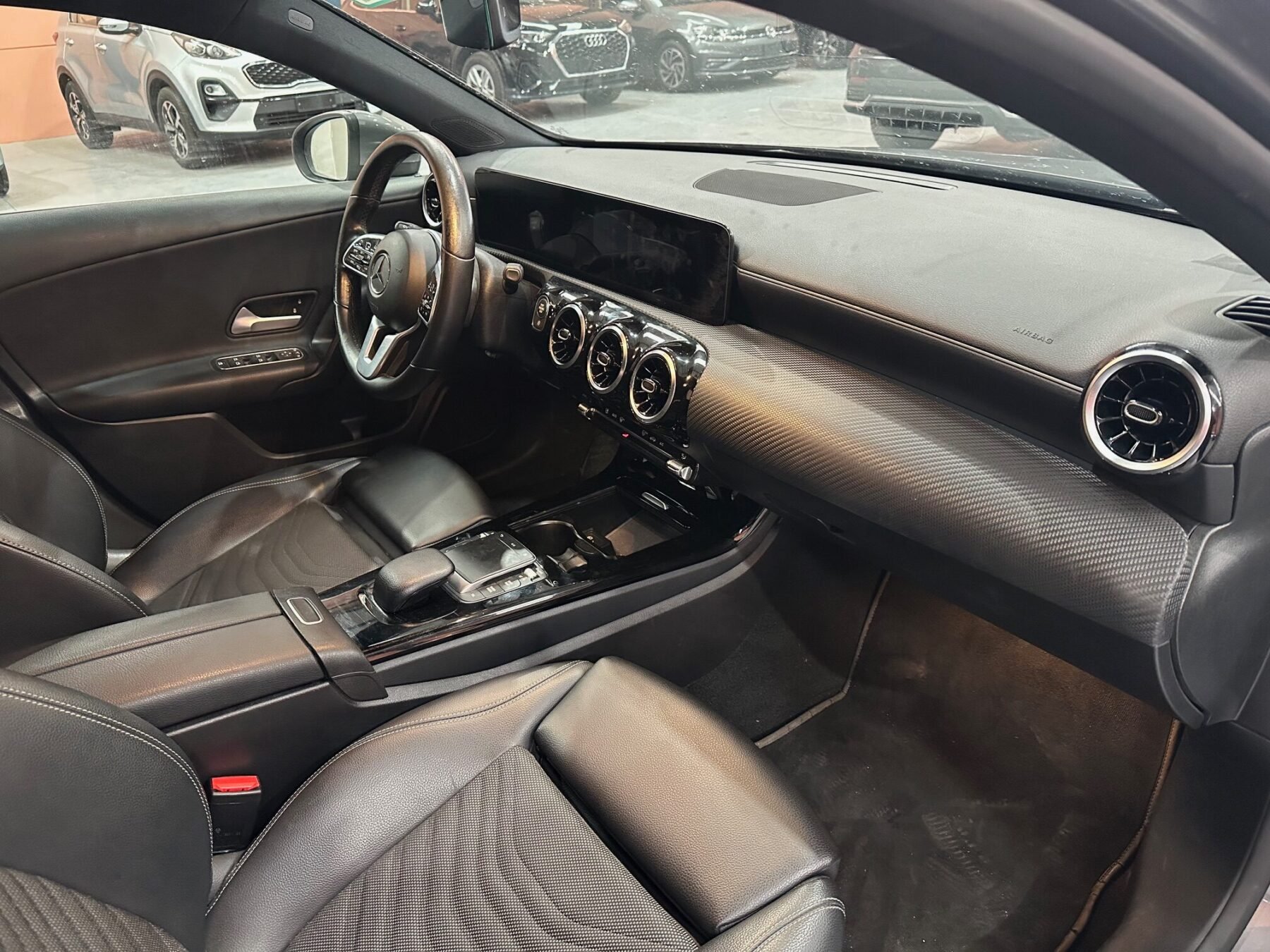 MERCEDES-BENZ A-180 2.0d