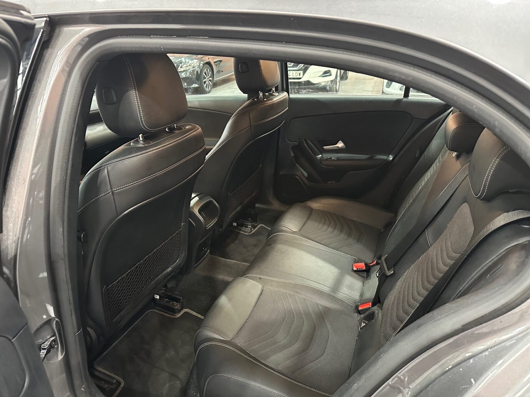 MERCEDES-BENZ A-180 2.0d