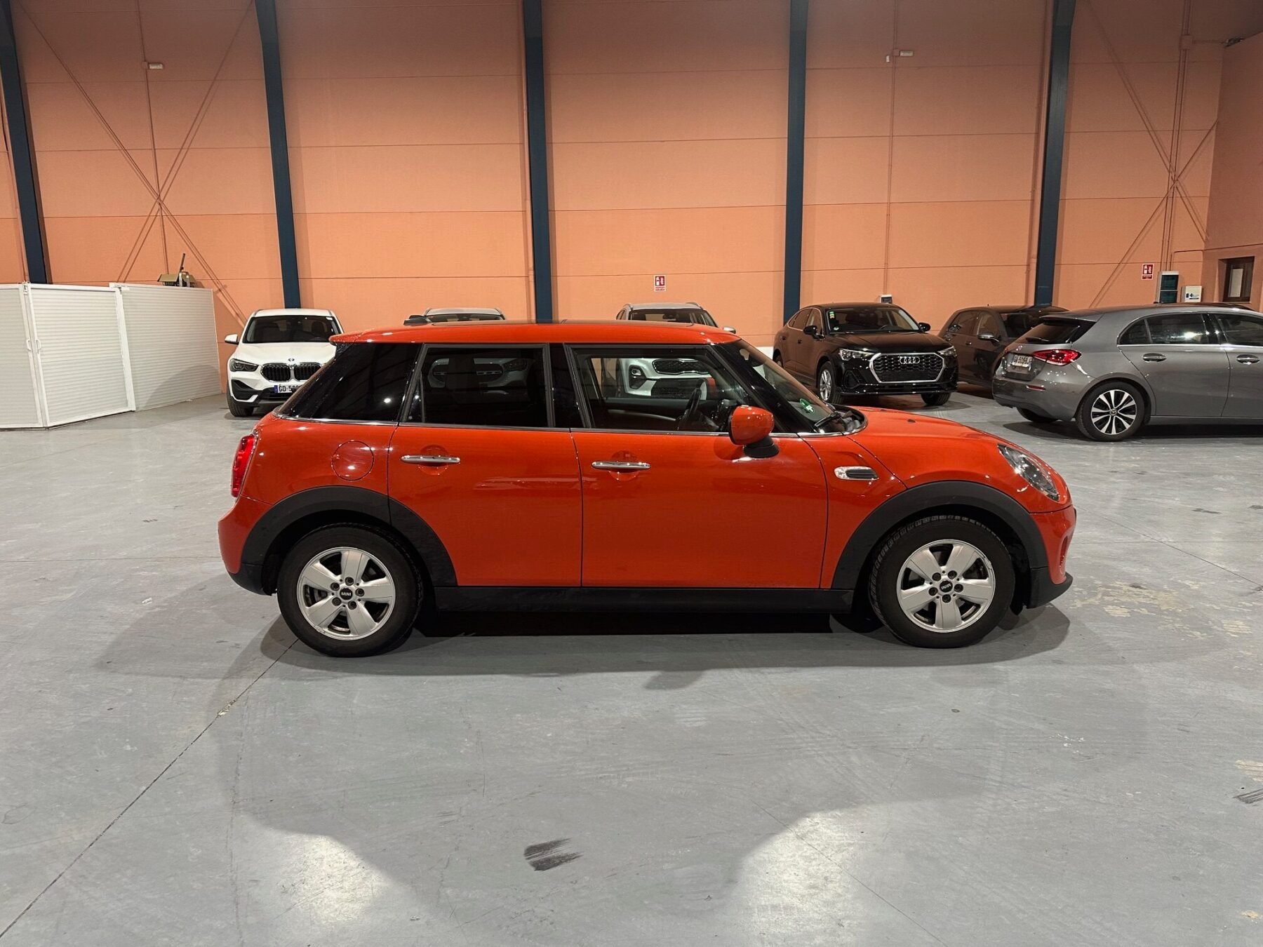 MINI mini ONE 5 DOOR