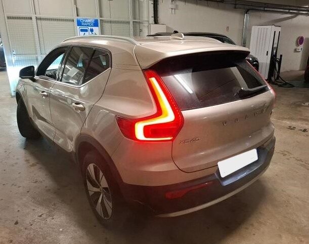 VOLVO XC-40 T-5 HIBRIDO ENCHUFABLE