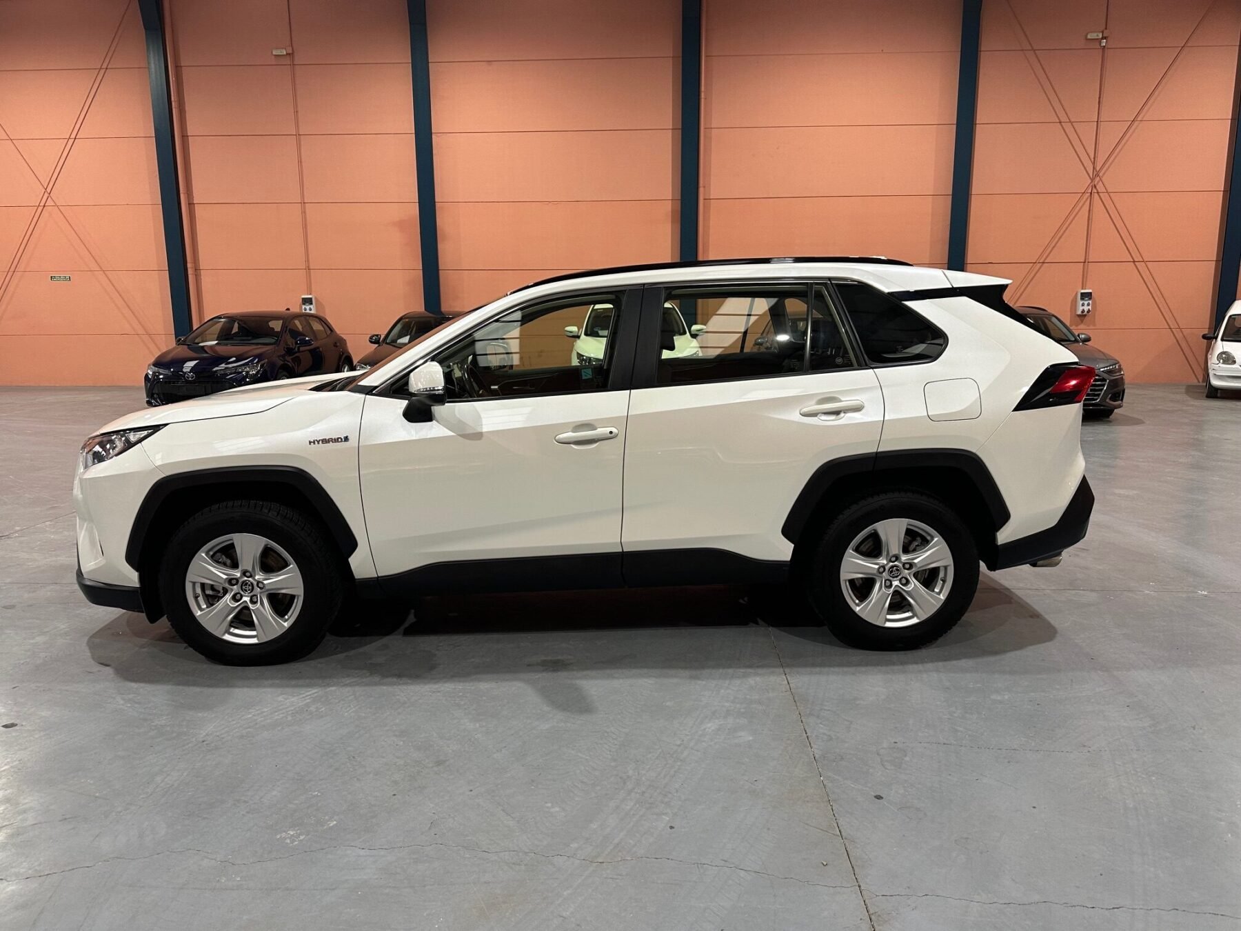 TOYOTA RAV4 BUSINES 2WD