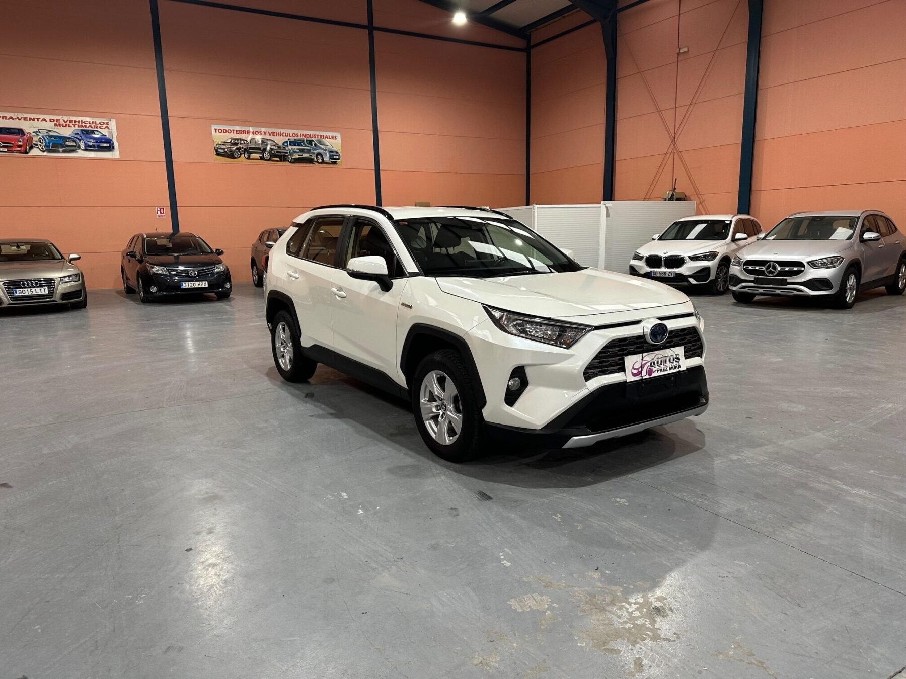TOYOTA RAV4 BUSINES 2WD