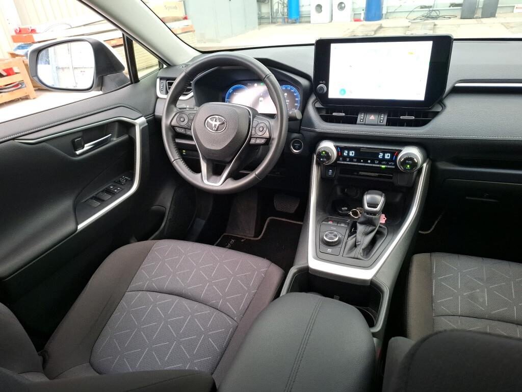 TOYOTA RAV4 2.5 DYNAMIC