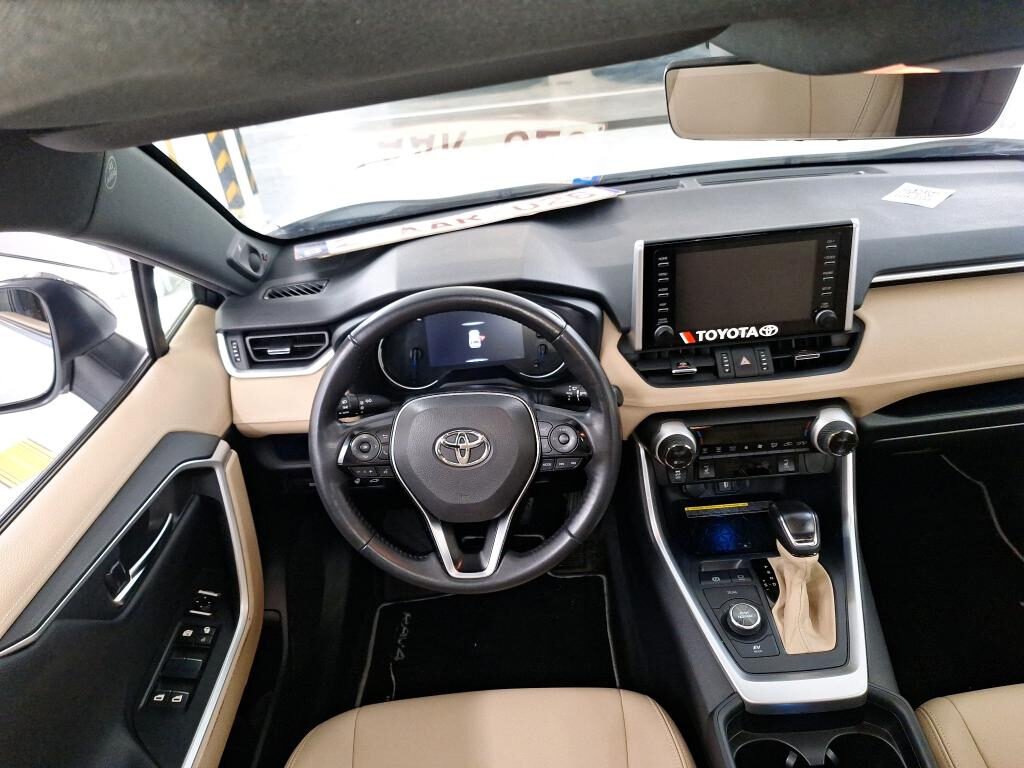 TOYOTA RAV4 STYLE PLUS CVT