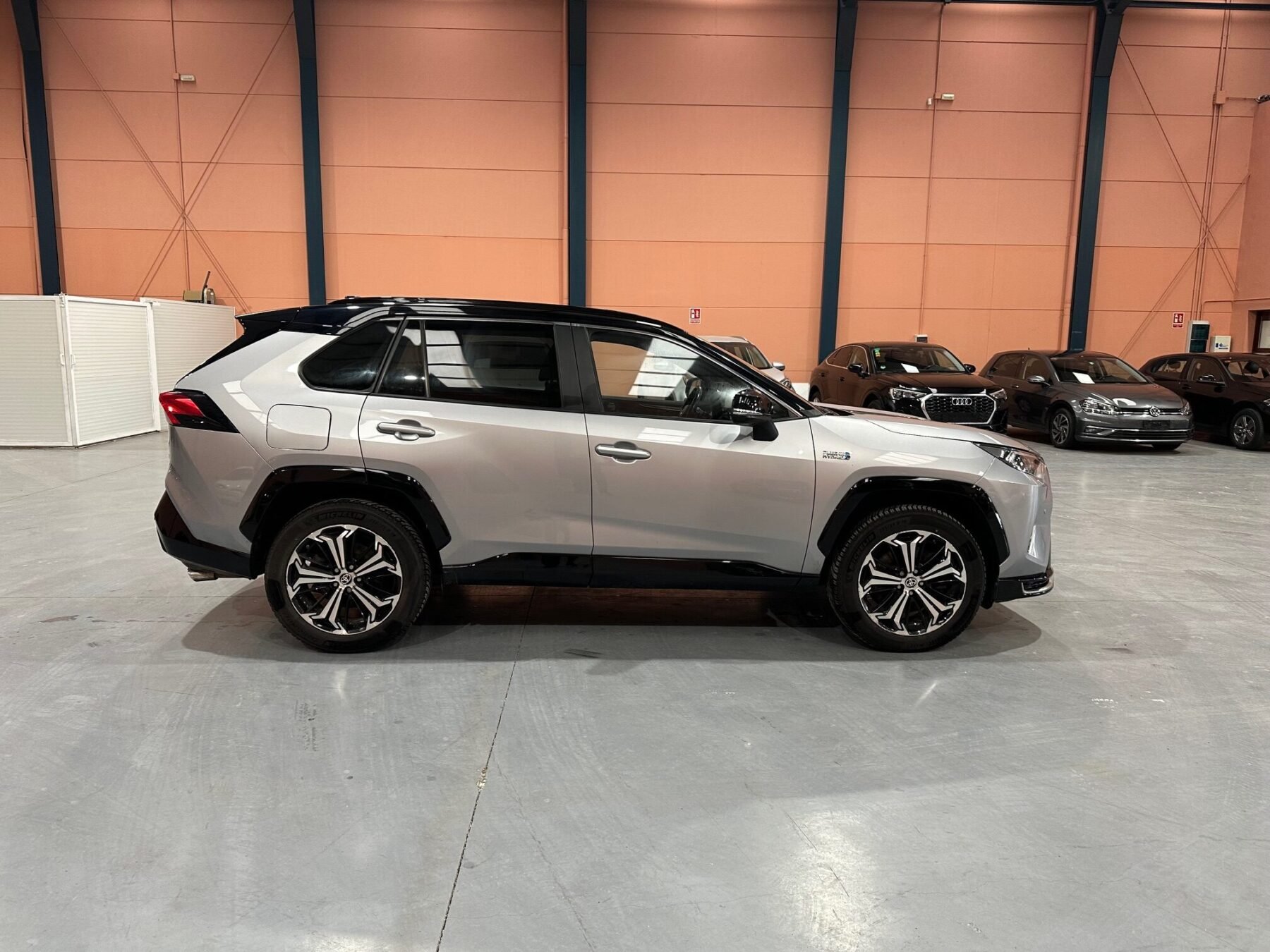 TOYOTA RAV4 2.5 COLLECTION