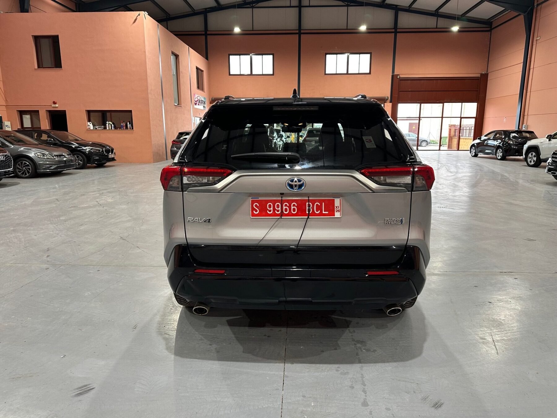 TOYOTA RAV4 2.5 COLLECTION