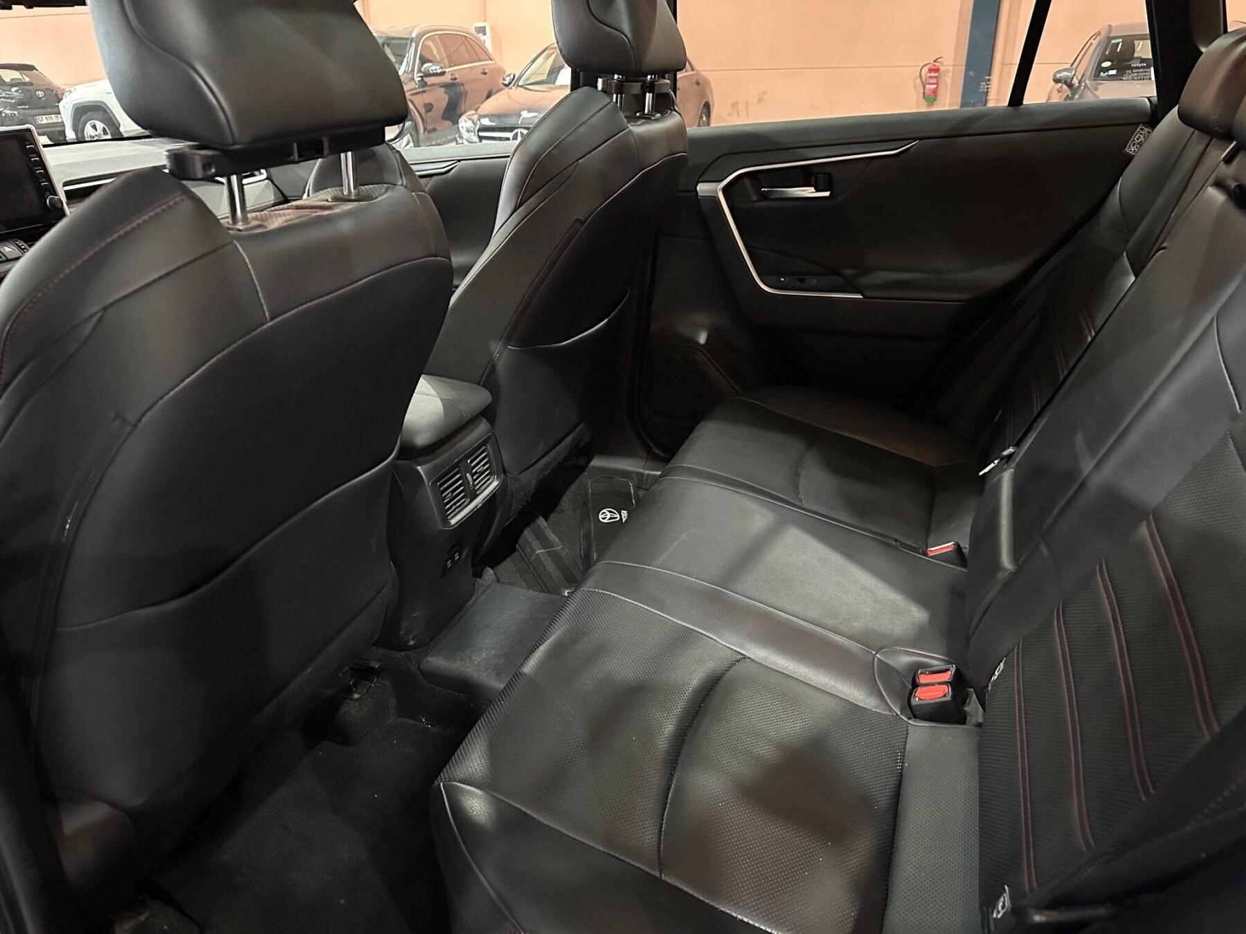 TOYOTA RAV4 2.5 COLLECTION