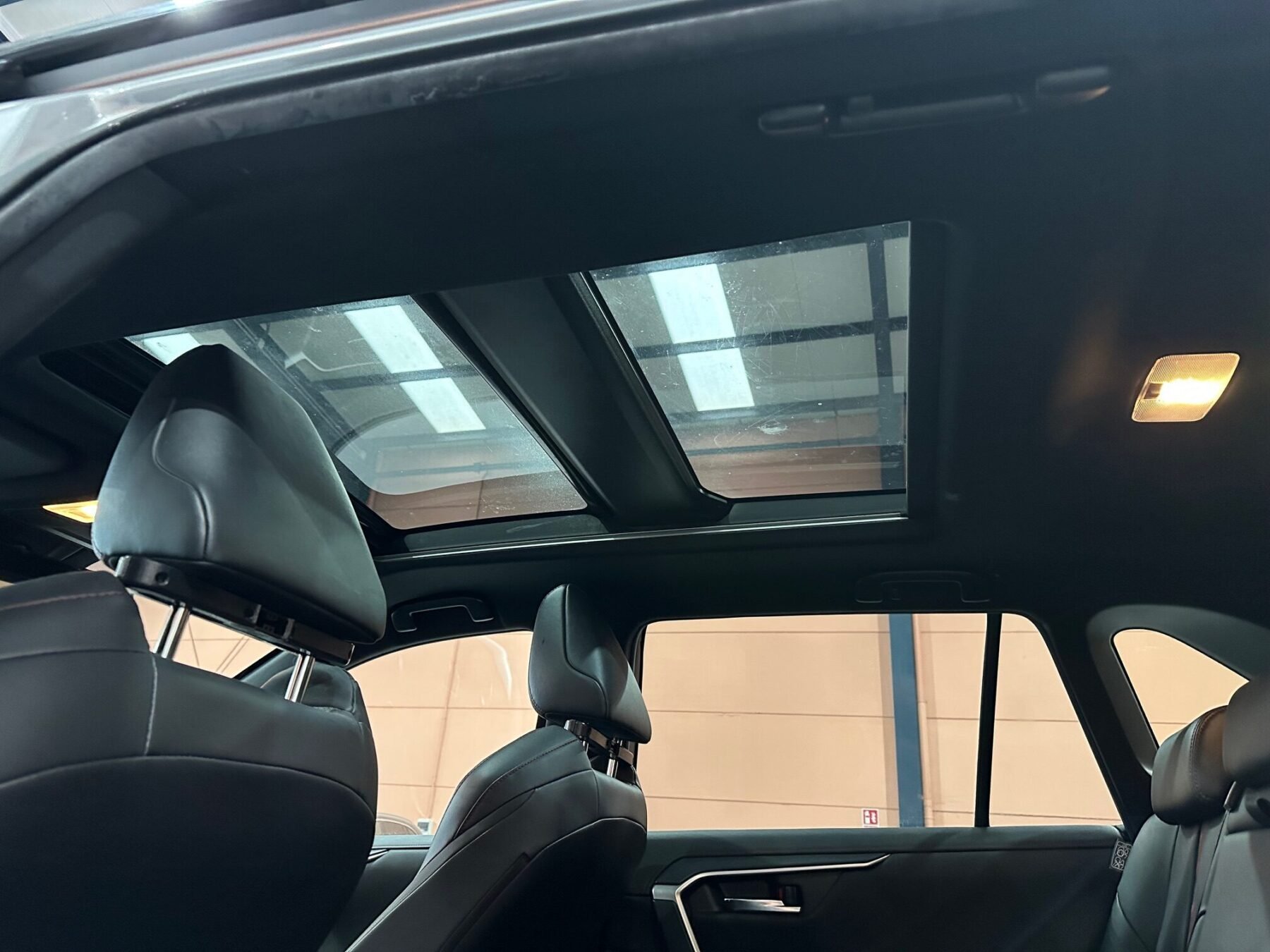 TOYOTA RAV4 2.5 COLLECTION