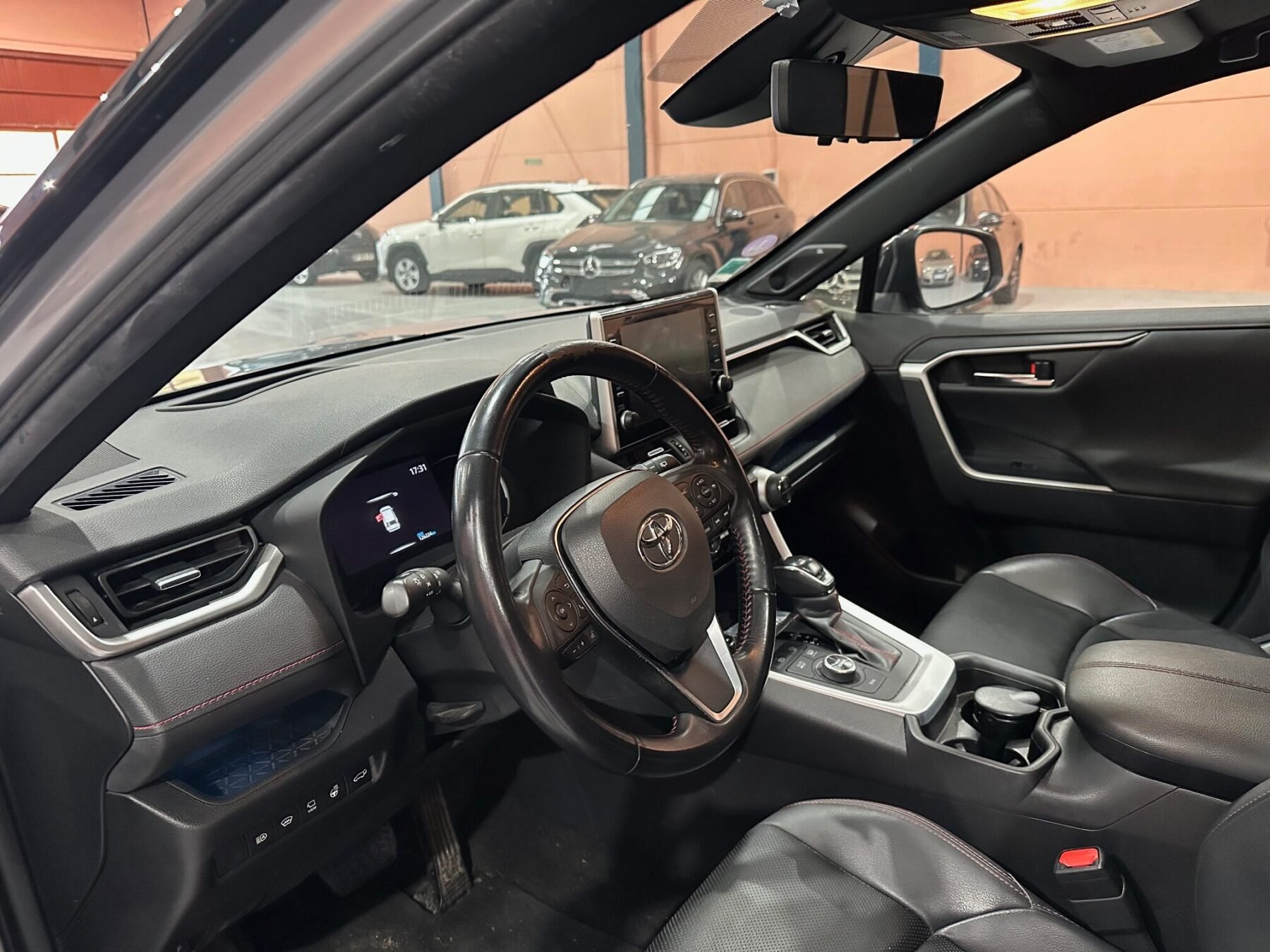 TOYOTA RAV4 2.5 COLLECTION