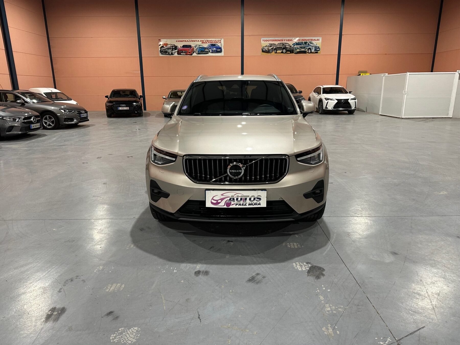 VOLVO XC-40 T-5 HIBRIDO ENCHUFABLE