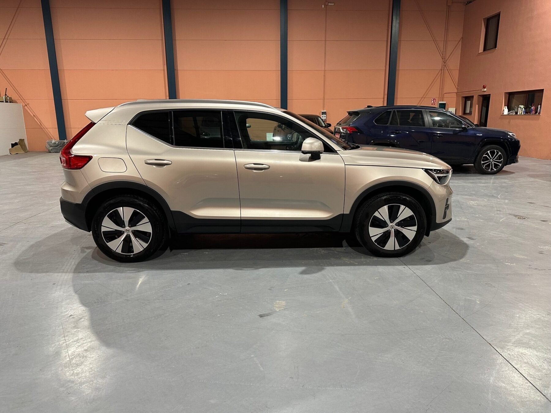 VOLVO XC-40 T-5 HIBRIDO ENCHUFABLE