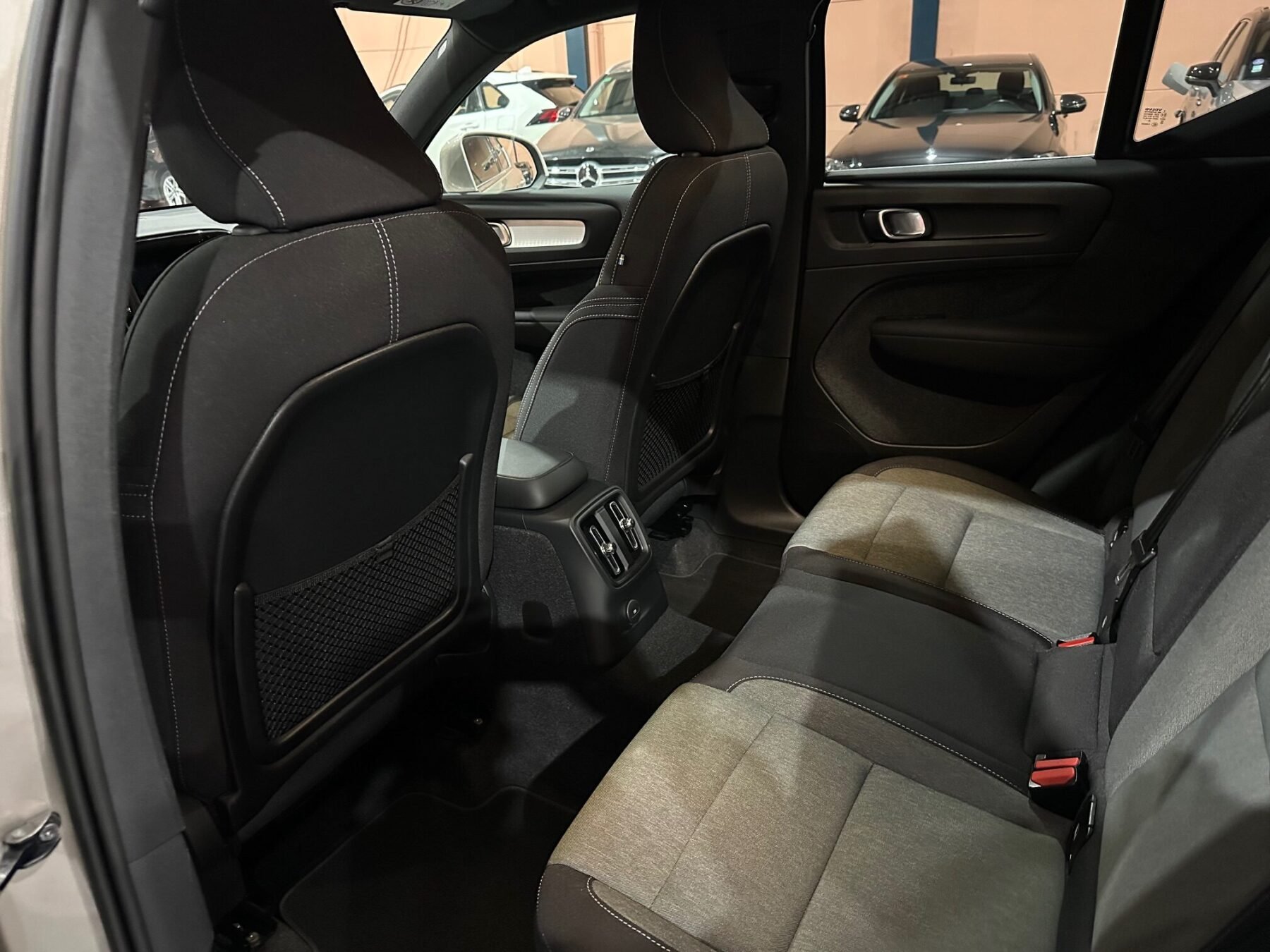 VOLVO XC-40 T-5 HIBRIDO ENCHUFABLE