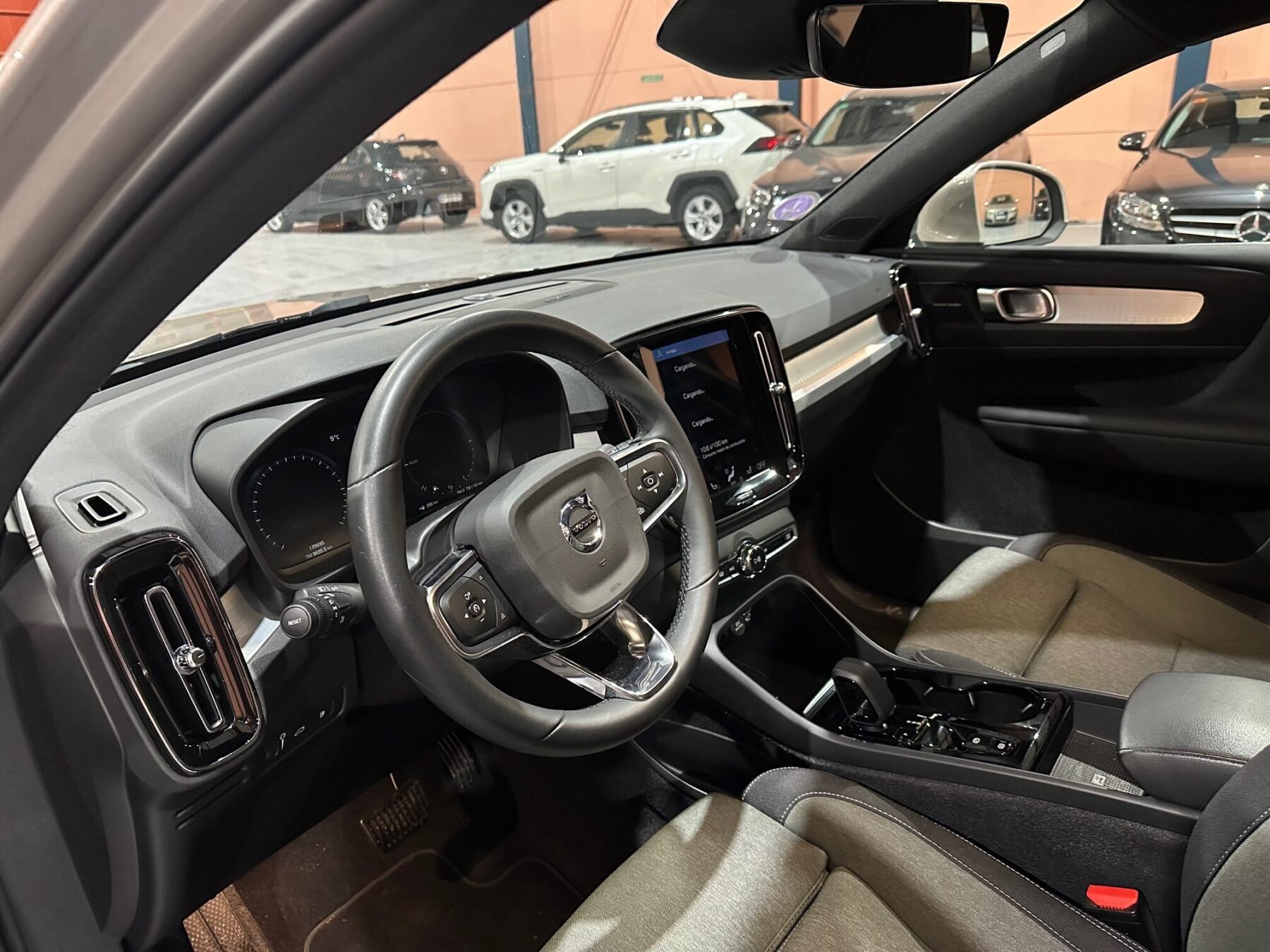 VOLVO XC-40 T-5 HIBRIDO ENCHUFABLE