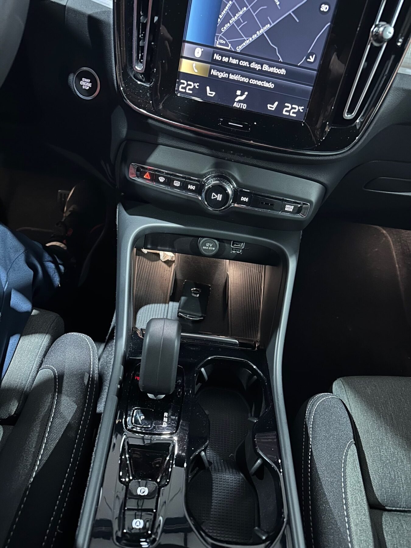 VOLVO XC-40 T-5 HIBRIDO ENCHUFABLE