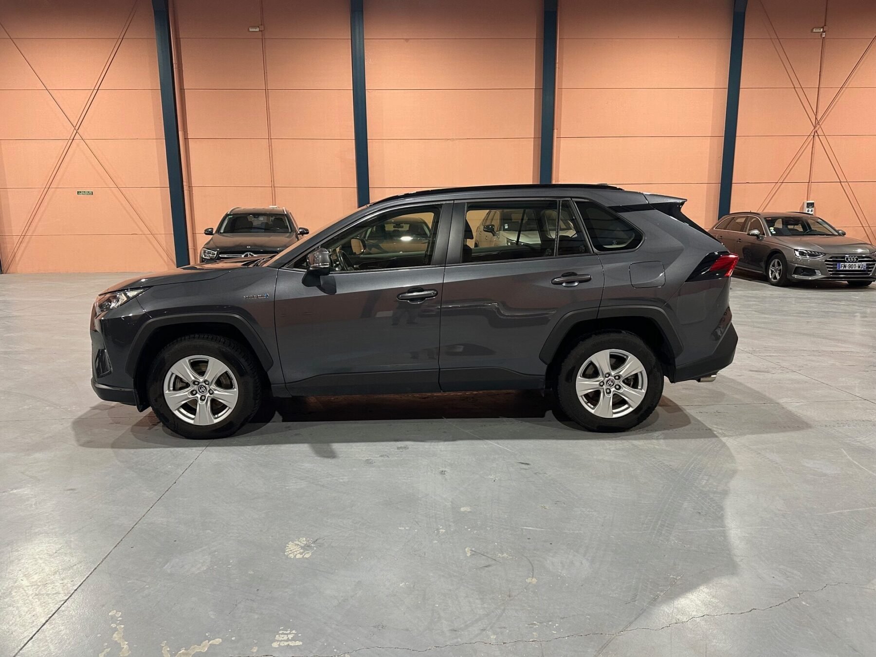 TOYOTA RAV4 2.5 HVBUSINESS 4WD