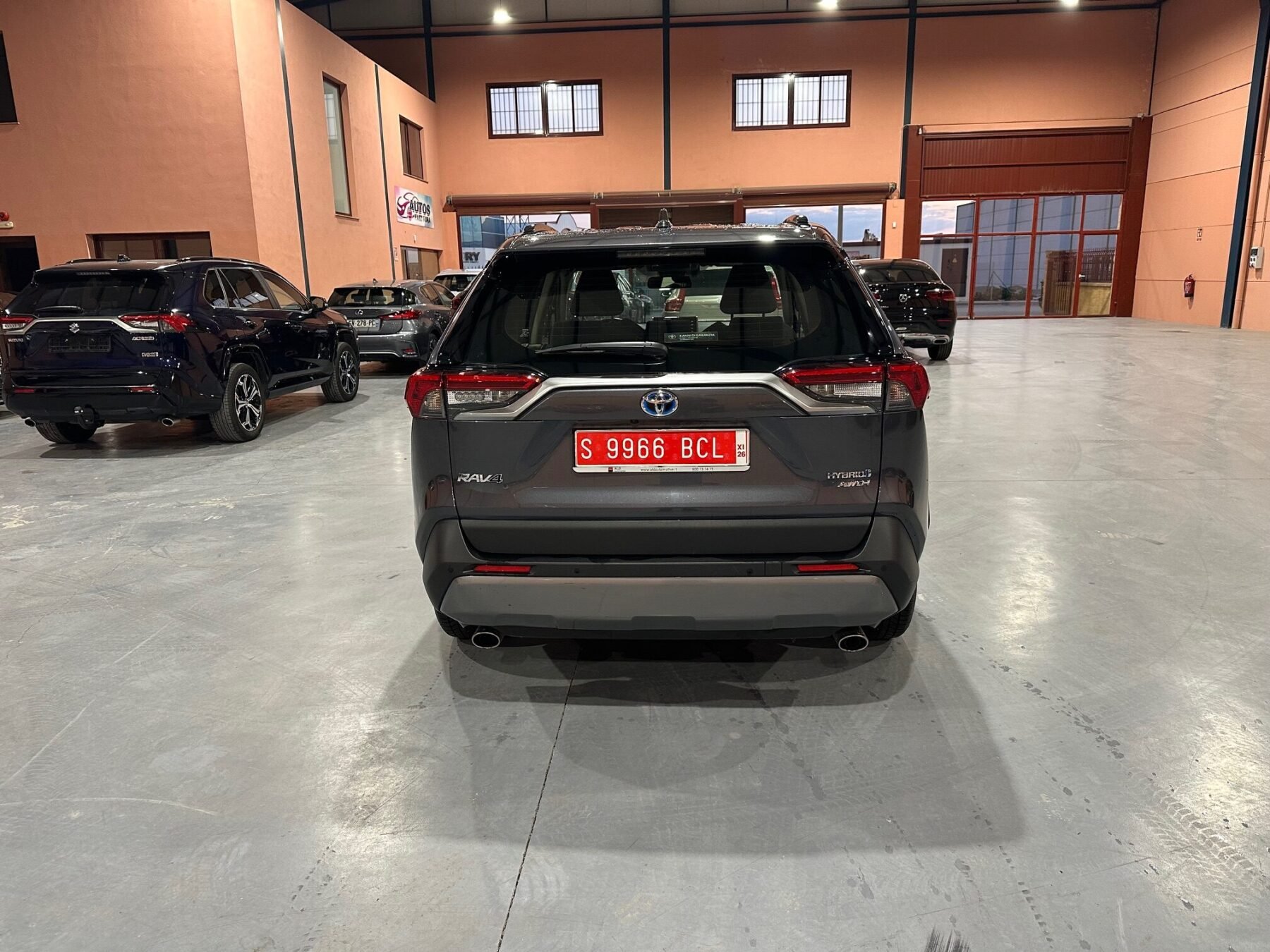 TOYOTA RAV4 2.5 HVBUSINESS 4WD