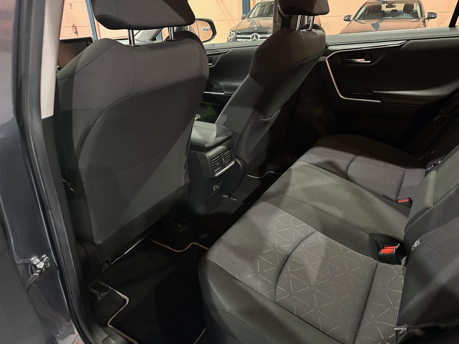 TOYOTA RAV4 2.5 HVBUSINESS 4WD