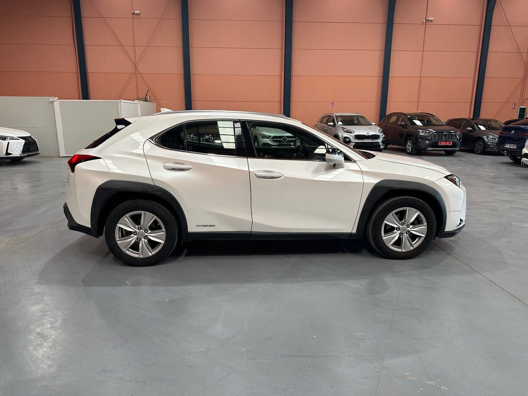 LEXUS UX BUSINES 2WD