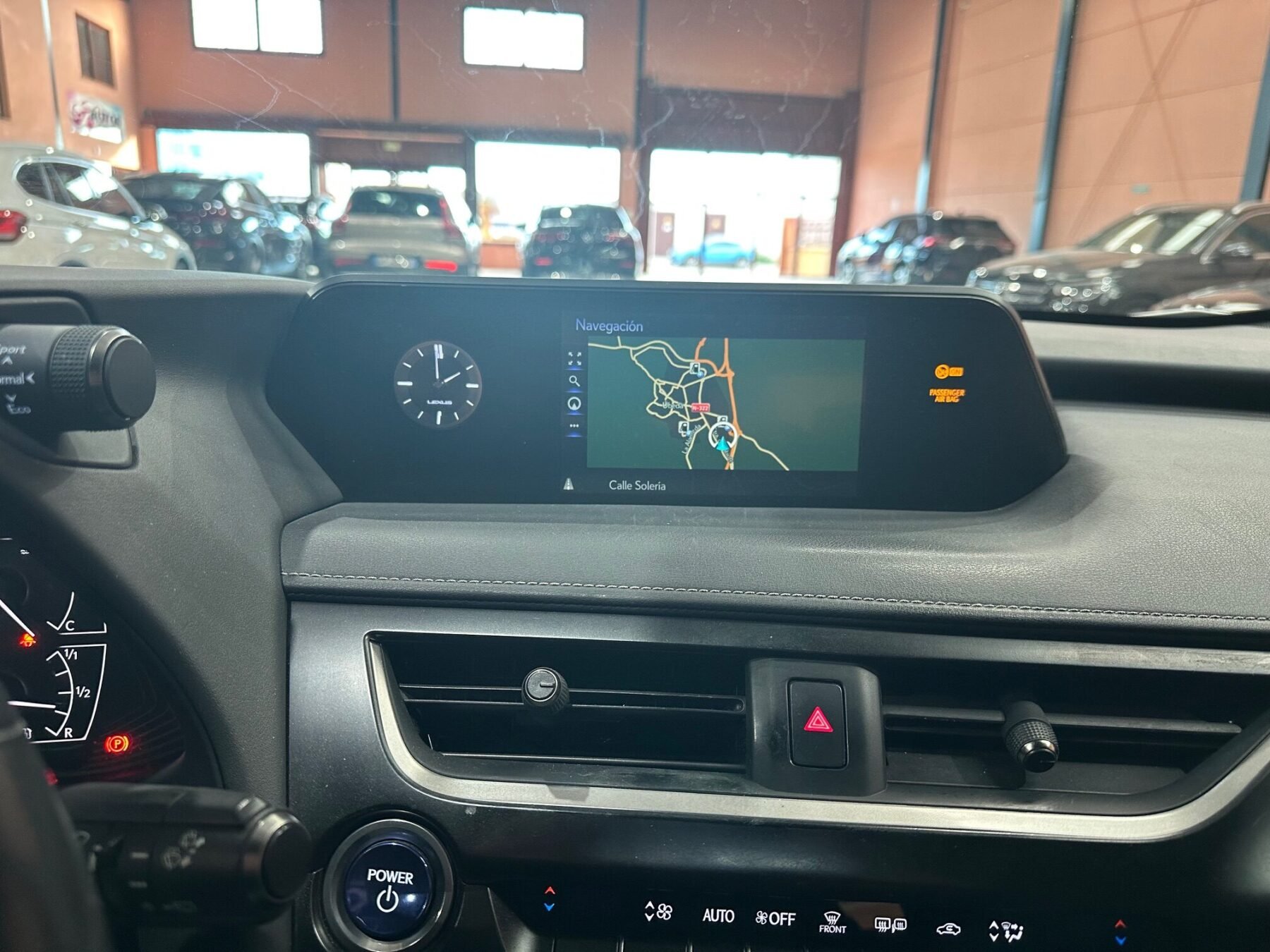 LEXUS UX BUSINES 2WD