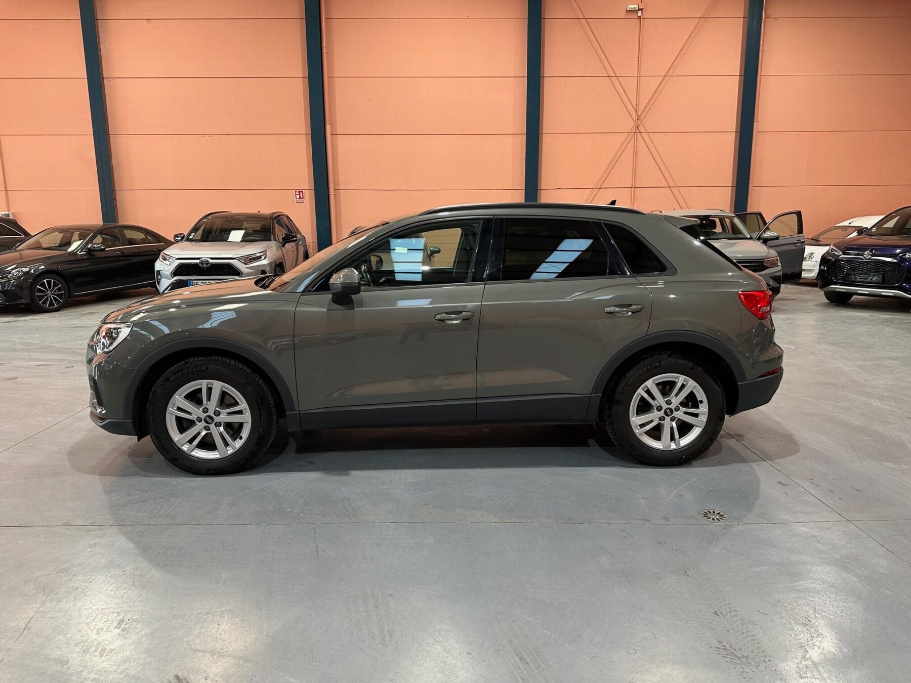 AUDI Q3 35 TDI STRONIC quatro