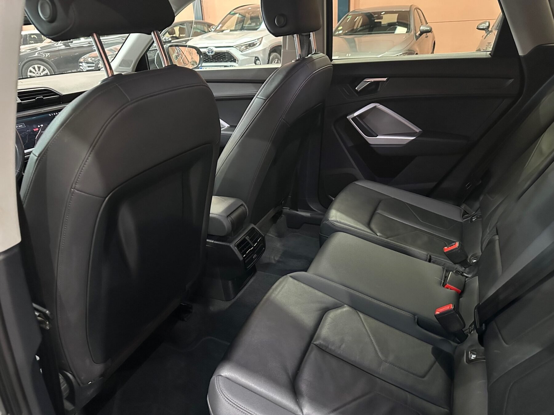 AUDI Q3 35 TDI STRONIC quatro