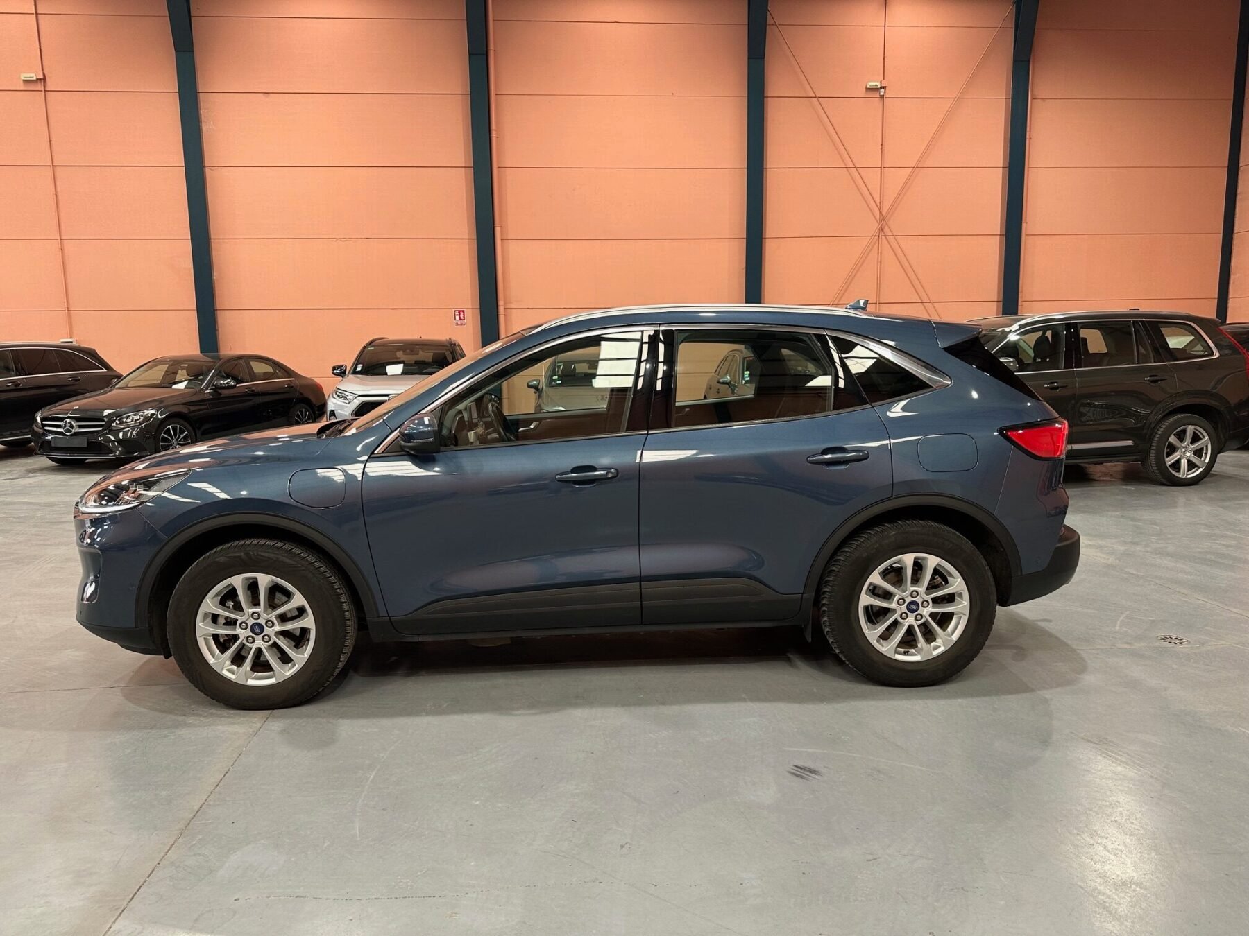 FORD KUGA 2.5i PHEV TITANIUM