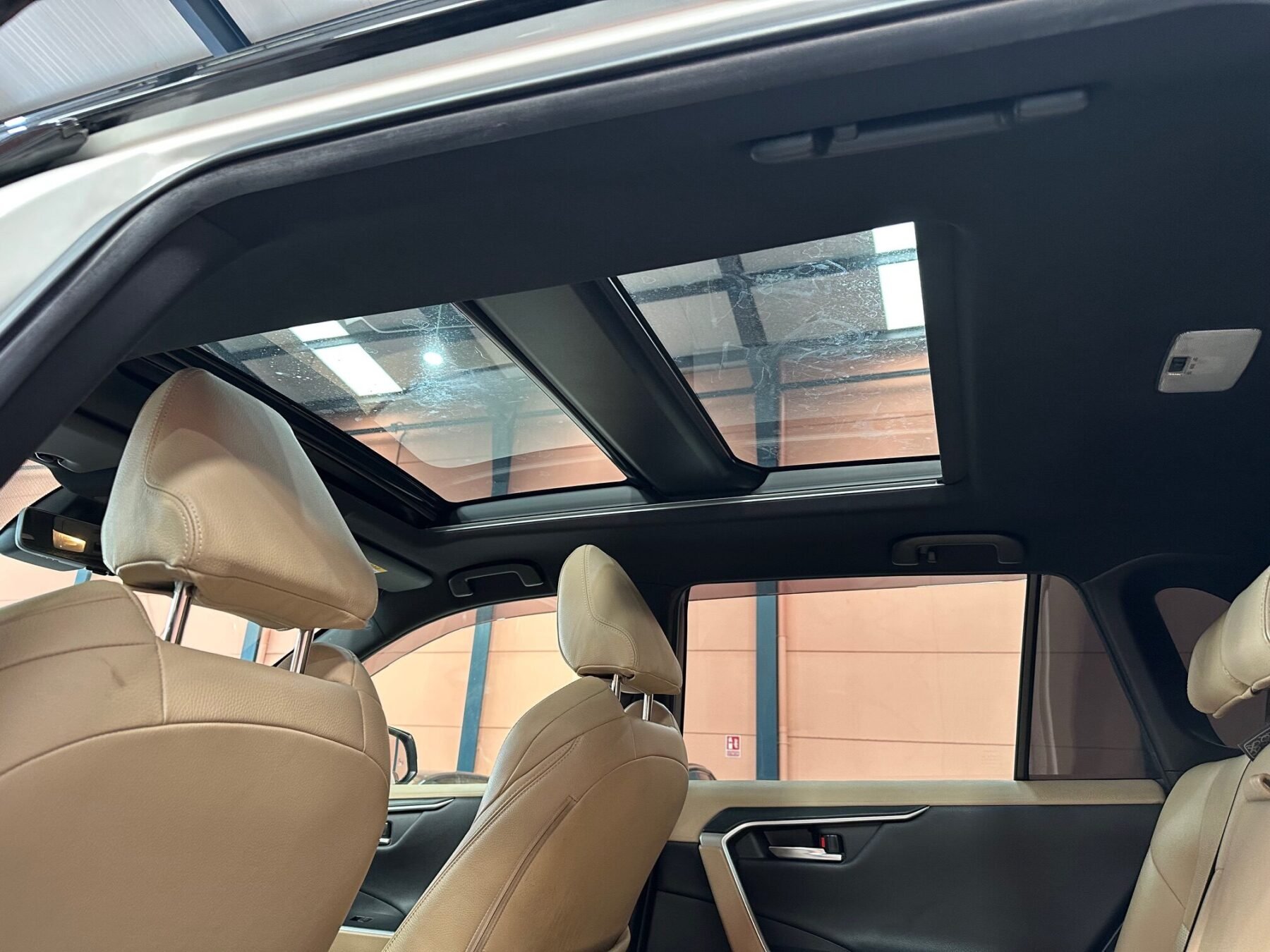 TOYOTA RAV4 STYLE PLUS CVT