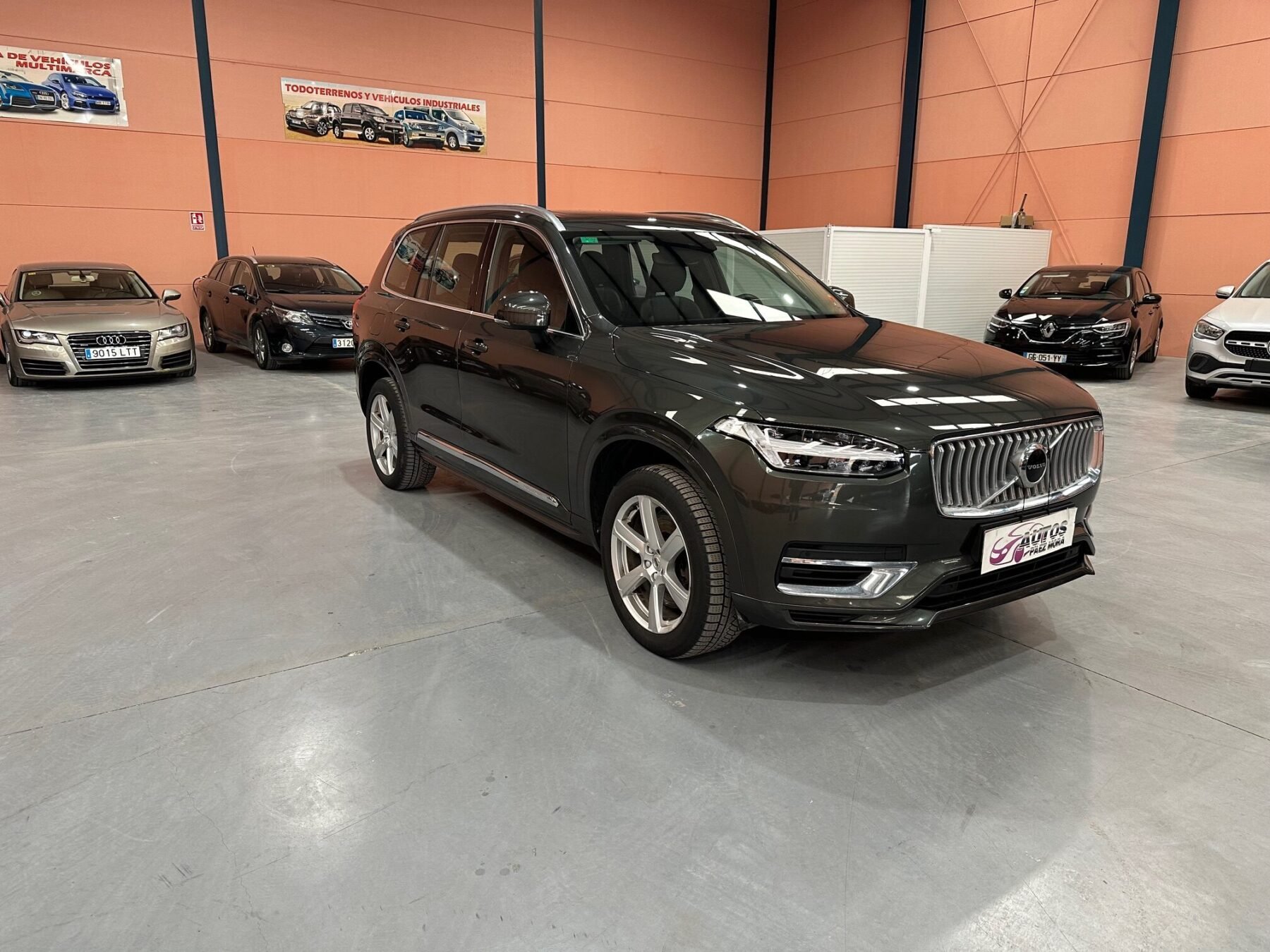 VOLVO XC90 2.0 T-8 T WIND INSCREP.
